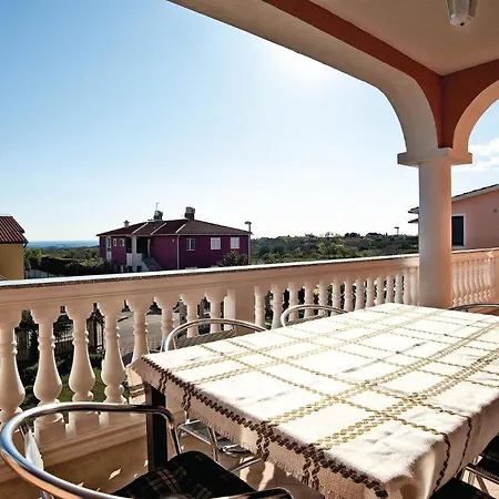 4 Bedroom Cozy In * Vodnjan