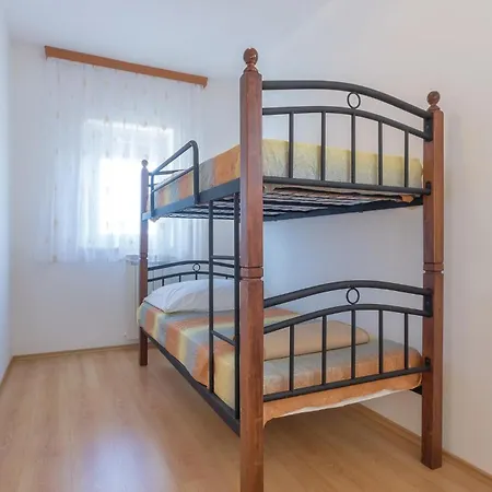 4 Bedroom Cozy In * Vodnjan
