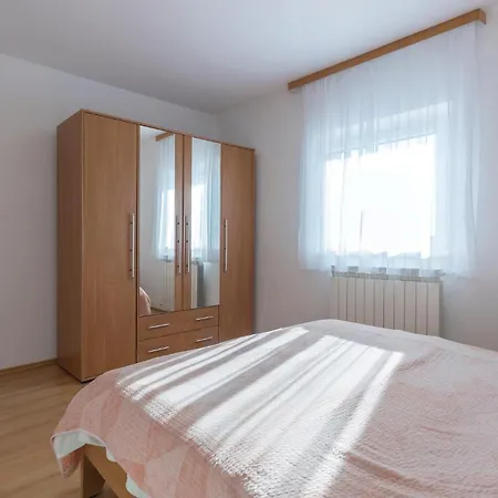 4 Bedroom Cozy In *